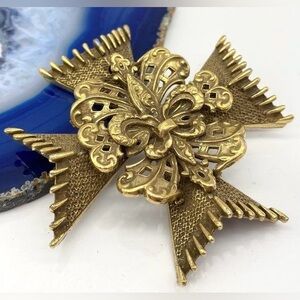 Corocraft Vintage Gold-Tone Fleur De Lis Maltese Cross Brooch/Pendant